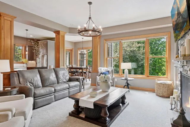 $1,749,900 | 2125 Heritage Trail, Maple Plain, MN 55359