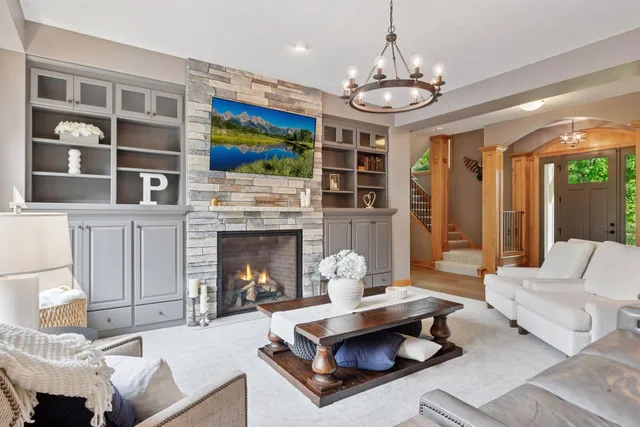 $1,749,900 | 2125 Heritage Trail, Maple Plain, MN 55359