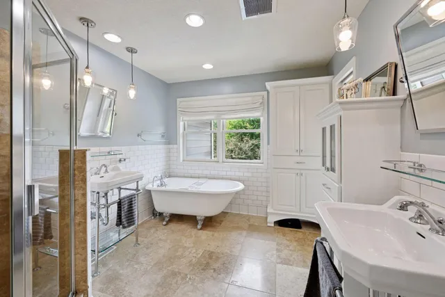 $1,749,900 | 2125 Heritage Trail, Maple Plain, MN 55359