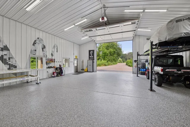 $1,749,900 | 2125 Heritage Trail, Maple Plain, MN 55359