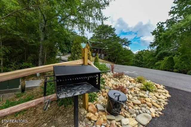 $668,000 | 3202 Steeple Way, Pigeon Forge, TN 37862