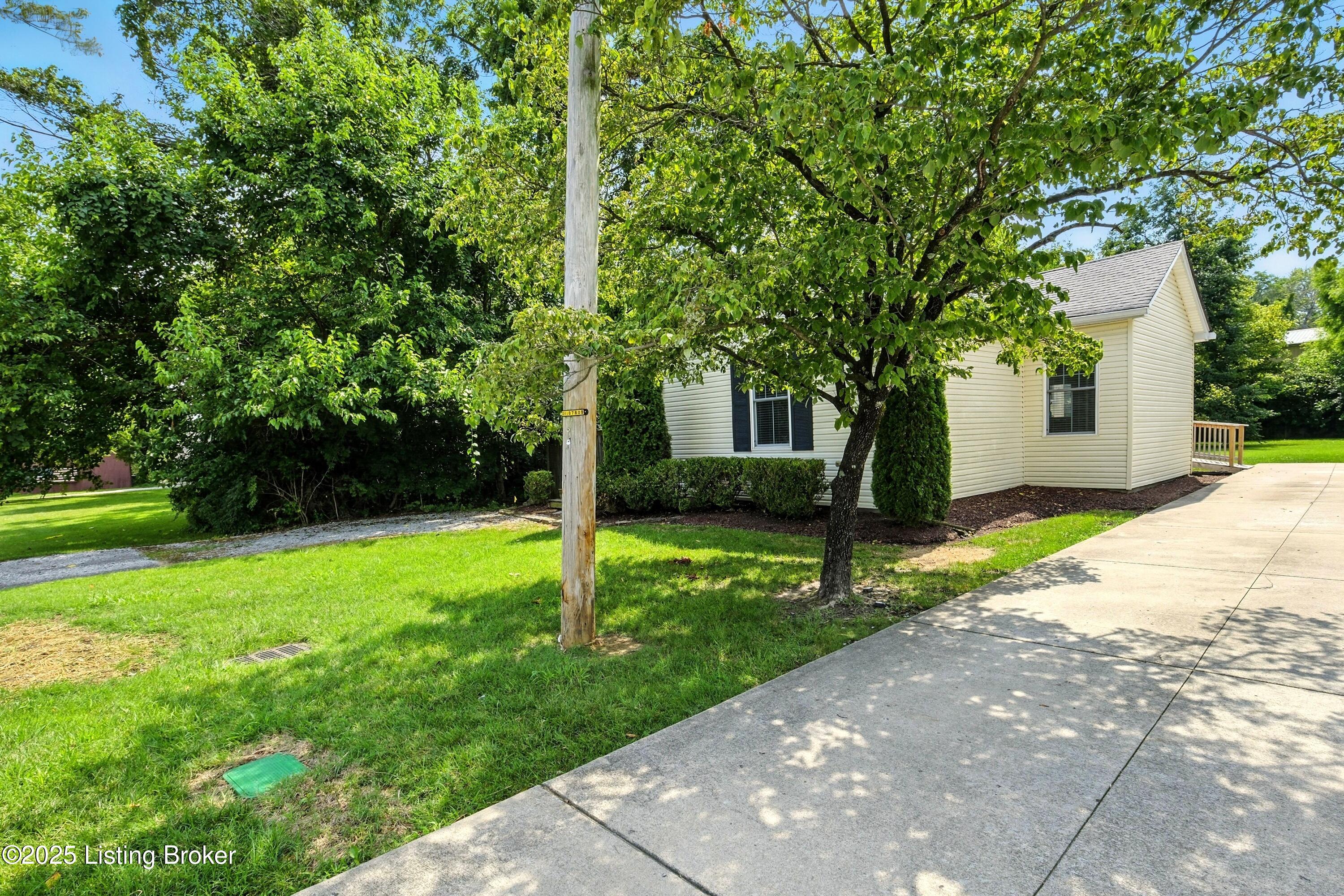 108evergreen_louisvillerealestatemedia_0