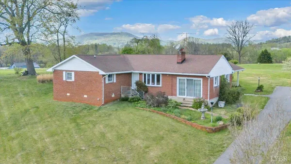 $329,775 | 4315 West Lynchburg Salem Turnpike, Thaxton, VA 24174