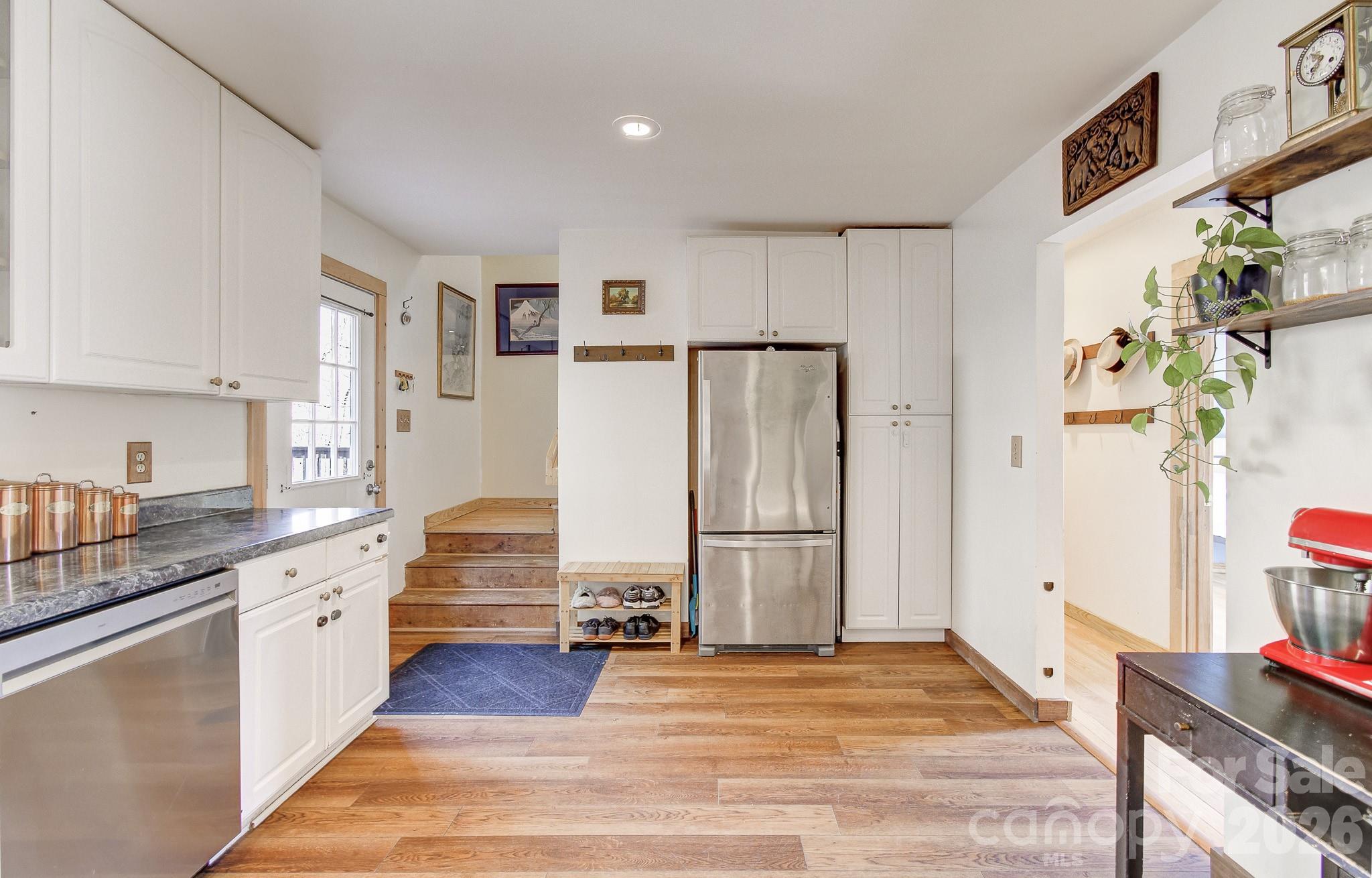 92 Arrowood Road Weaverville, NC 28787 - Photo 10 of 39