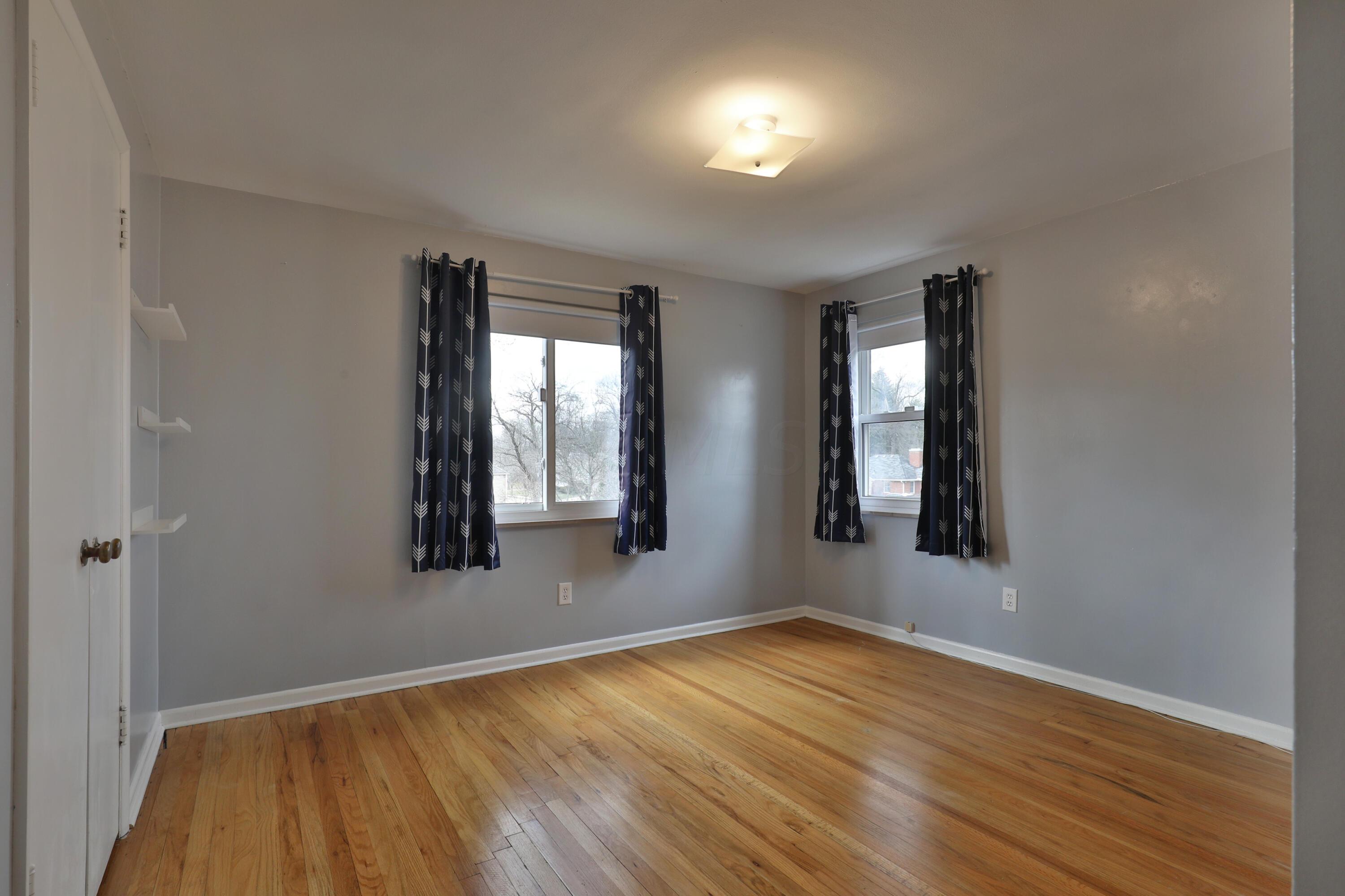 98 North Merkle Road Columbus, OH 43209 - Photo 31 of 46 Hardwood floor