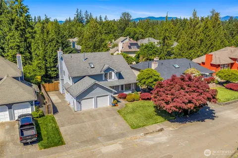 $899,000 | 15720 Southeast 184th Street, Renton, WA 98058