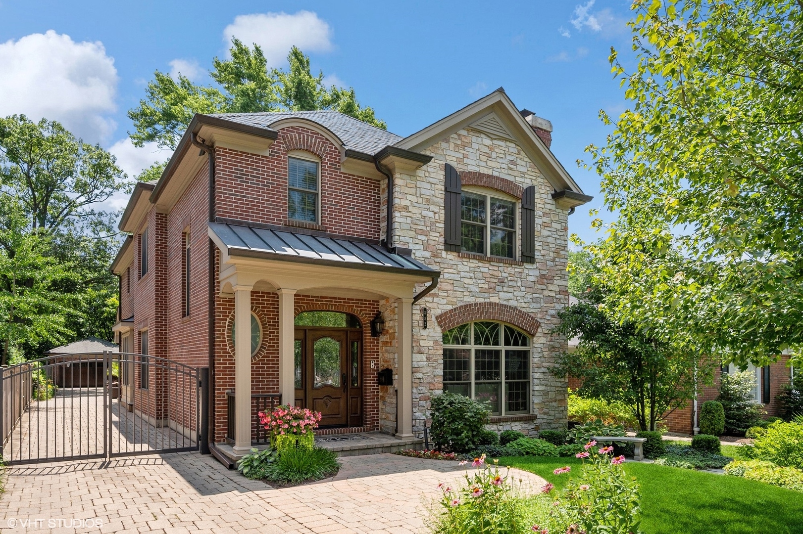 882 Elm Street, IL 60093 Compass