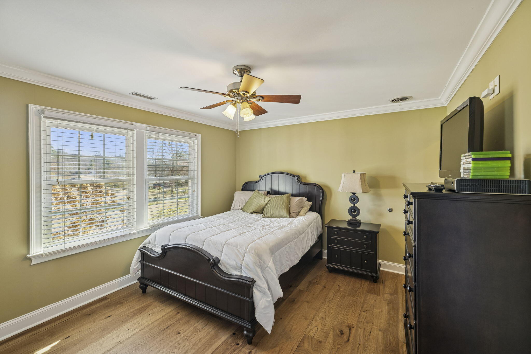 110 Hazel Drive Dalton, GA 30721 - Photo 20 of 74 Ensuite on main level