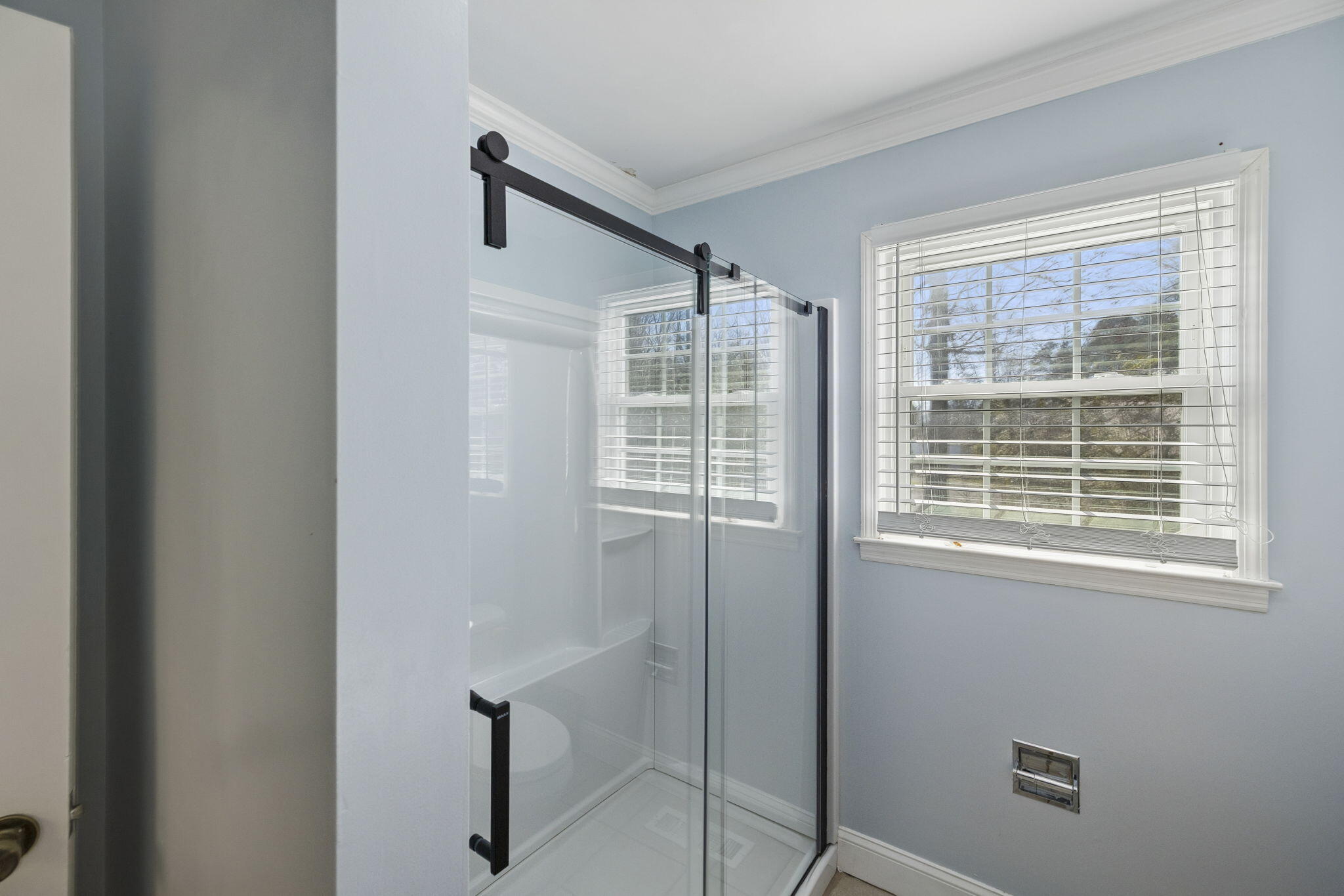 110 Hazel Drive Dalton, GA 30721 - Photo 41 of 74 Upper Full bath 4