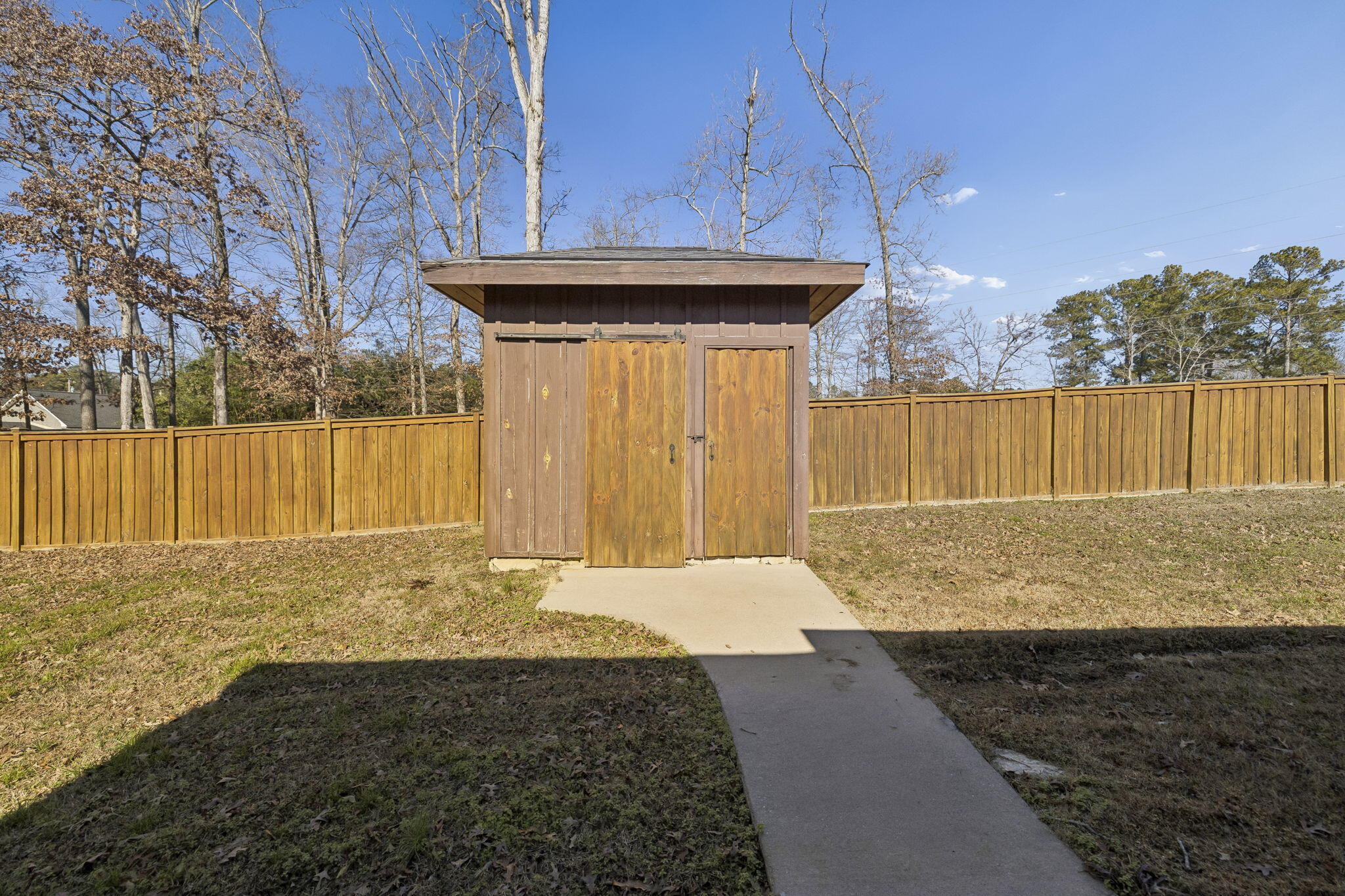 110 Hazel Drive Dalton, GA 30721 - Photo 51 of 75 1/2 bath outside living area
