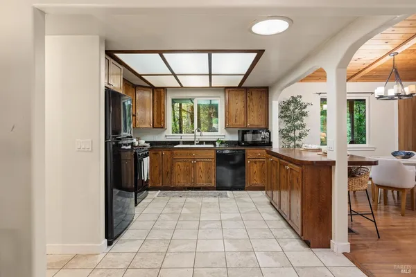 $639,000 | 17600 Redwood Springs Drive, Fort Bragg, CA 95437