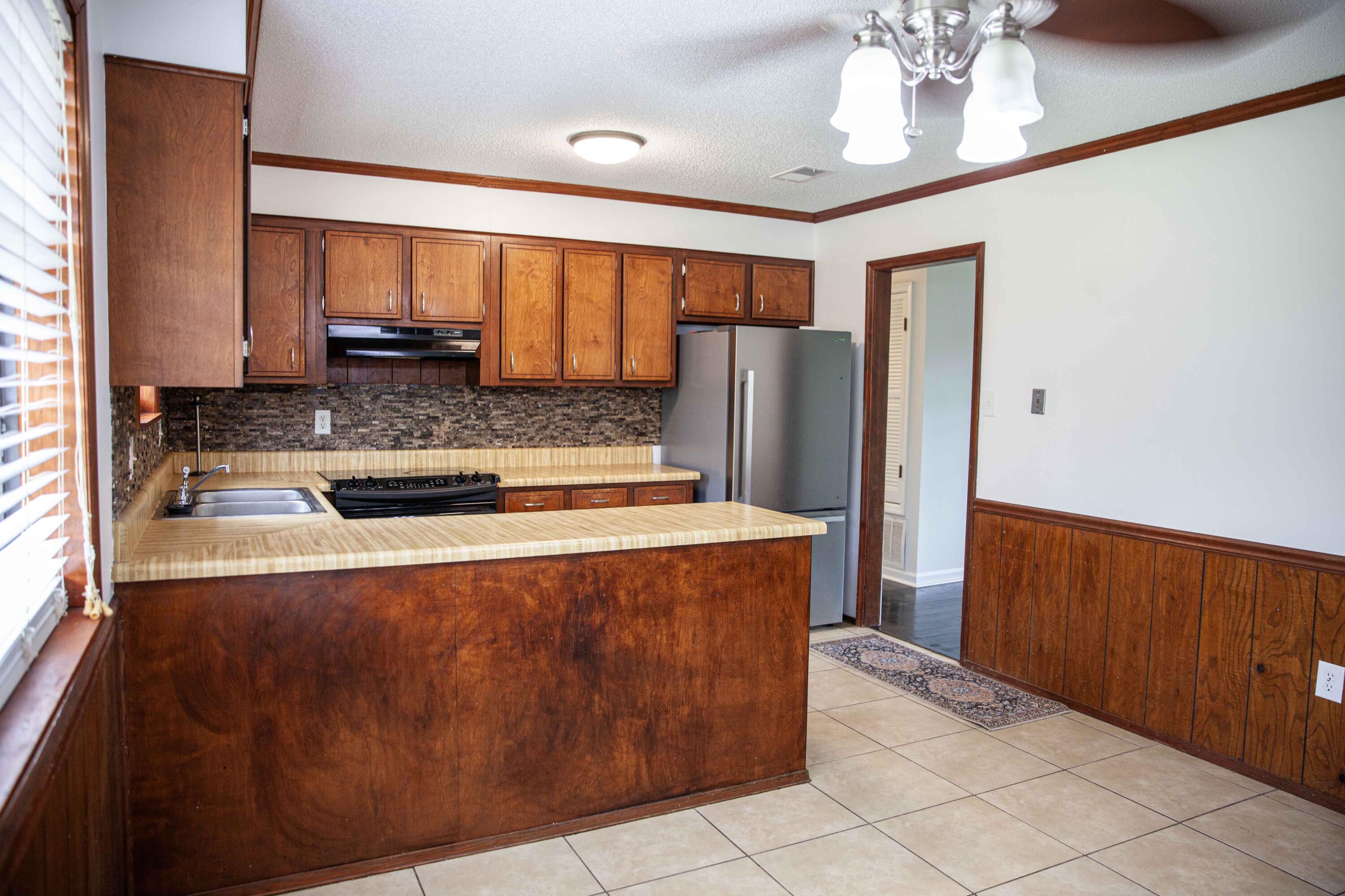 3209 Hillsview Drive Augusta, GA 30909 - Photo 11 of 29 3Kitchen4