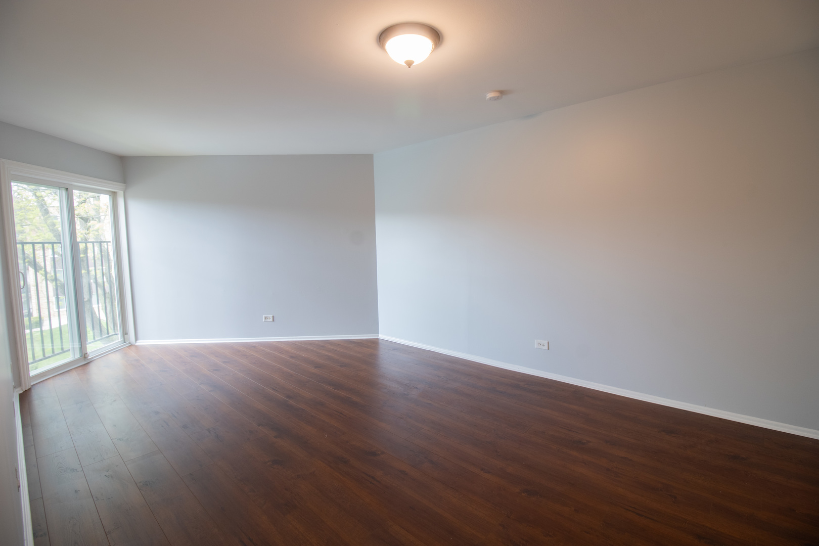 502 West Huntington Commons Road, Unit 339 Mount Prospect, IL 60056 - Photo 7 of 11 Gallery Image 7
