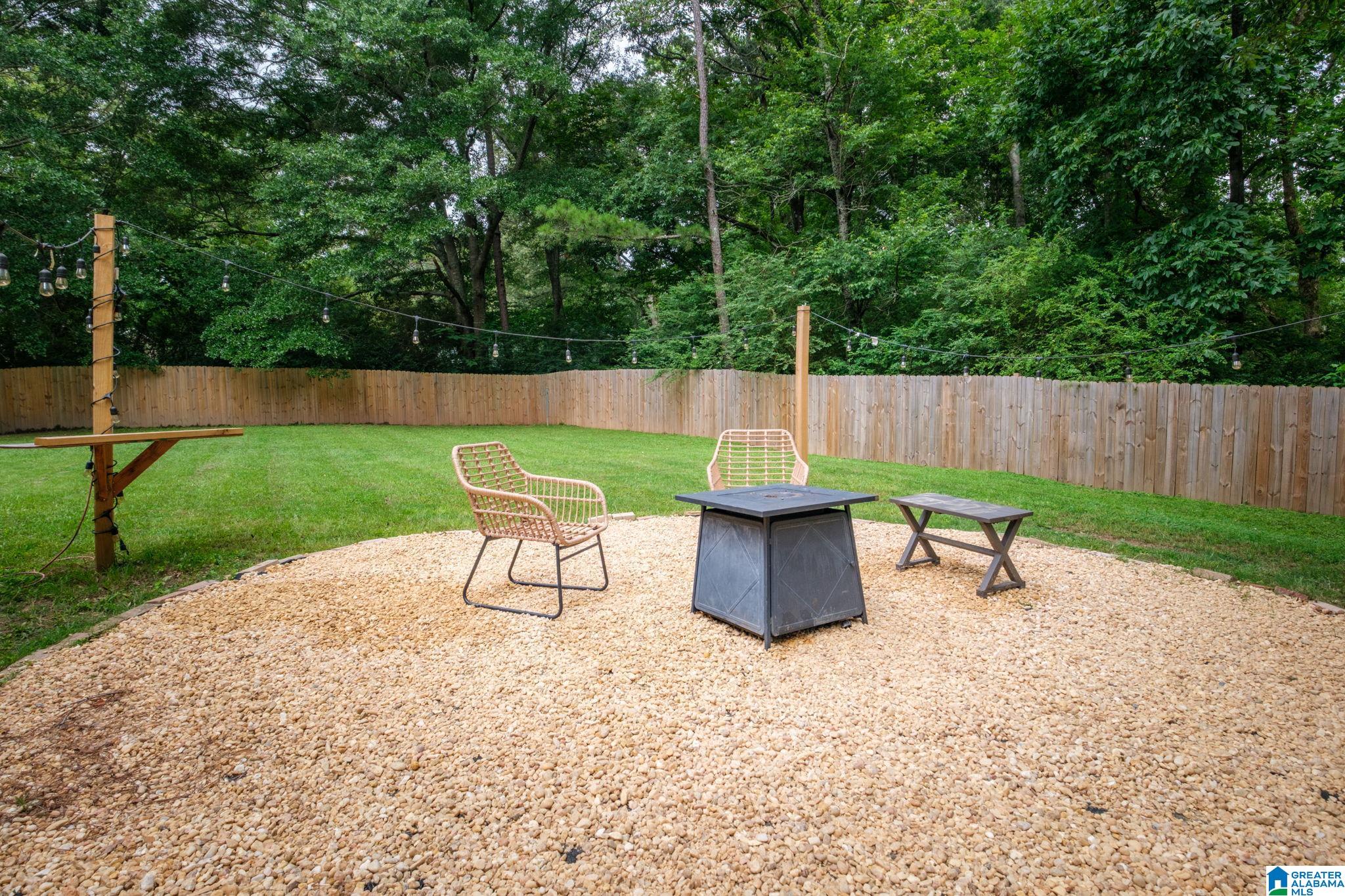 100 Hummingbird Circle Alabaster, AL 35007 - Photo 35 of 43