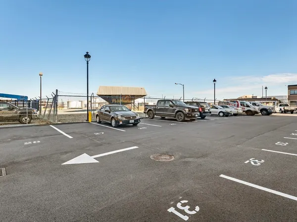 $2,200 | 30 Beacham Street, Unit 306, Everett, MA 02149