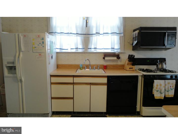 201 North Manoa Road Havertown, PA 19083 - Photo 12 of 25 Kitchen