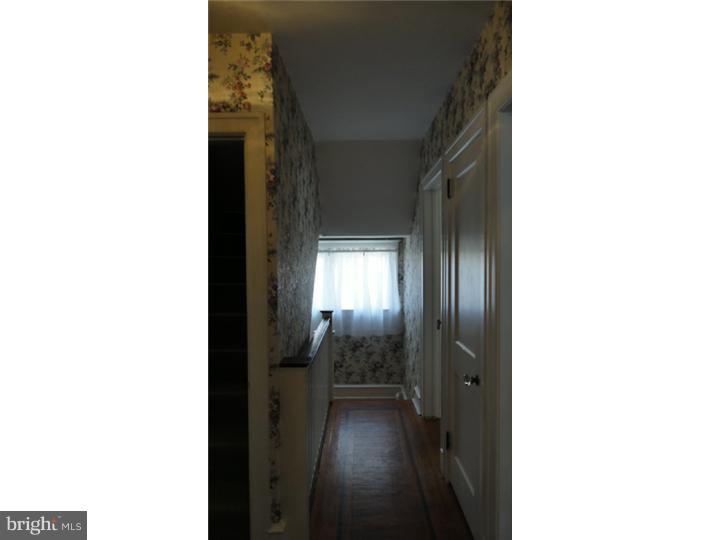 201 North Manoa Road Havertown, PA 19083 - Photo 17 of 25 Hallway