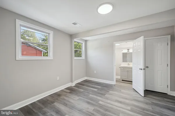 $829,000 | 5800 66th Avenue, Riverdale, MD 20737