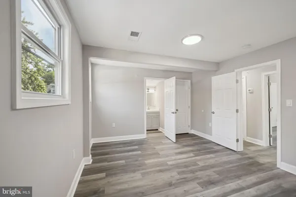 $829,000 | 5800 66th Avenue, Riverdale, MD 20737