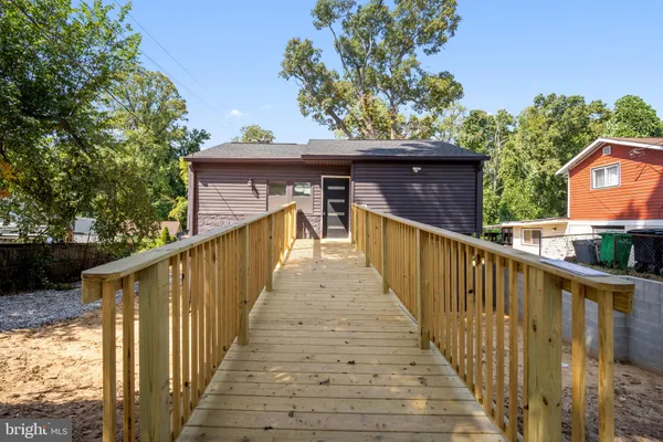 $829,000 | 5800 66th Avenue, Riverdale, MD 20737