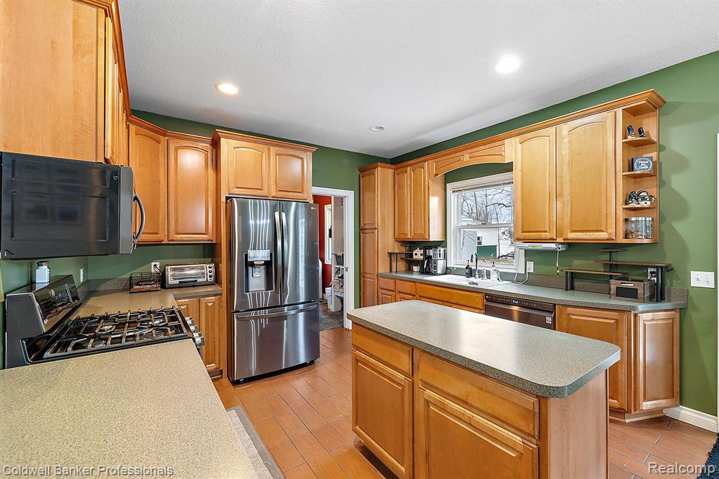 1643 Bowers Road Lapeer, MI 48446 - Photo 13 of 52
