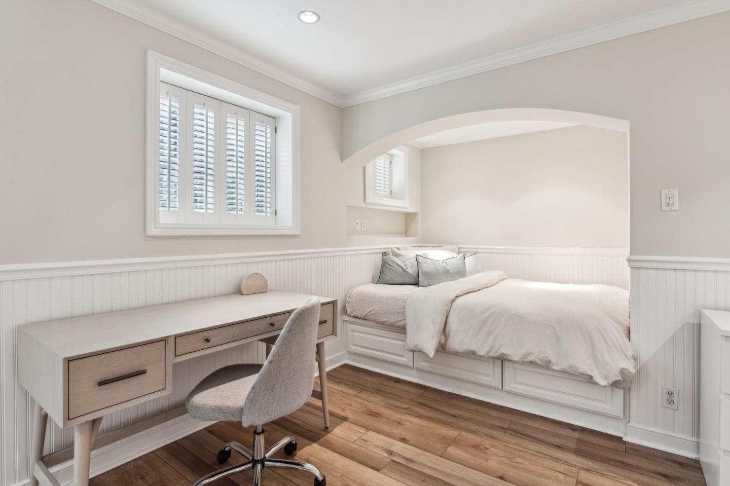 731 Oregon Avenue San Mateo, CA 94402 - Photo 22 of 34 a bedroom with a bed and a desk