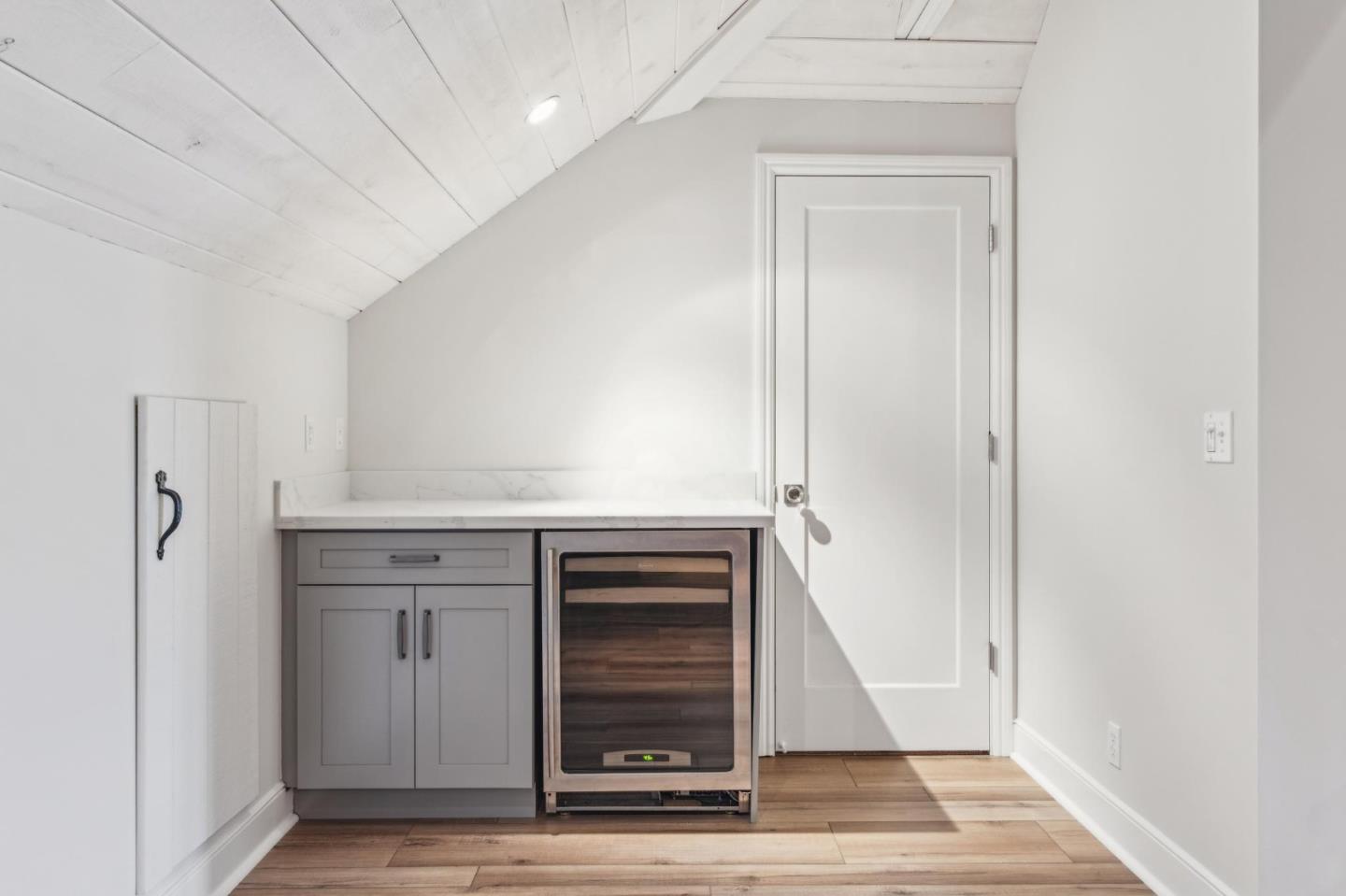 731 Oregon Avenue San Mateo, CA 94402 - Photo 30 of 34 a view of walk in closet