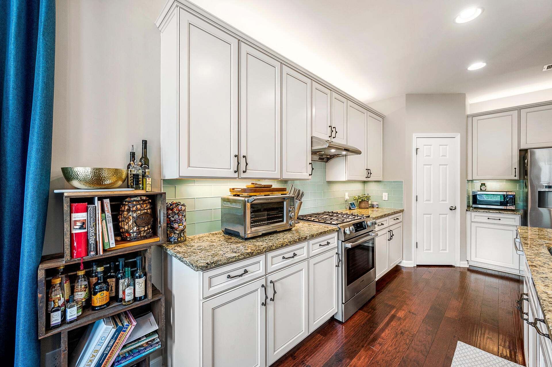 183 Meadow Wood Road Summerville, SC 29486 - Photo 8 of 28 183MeadowWood-09