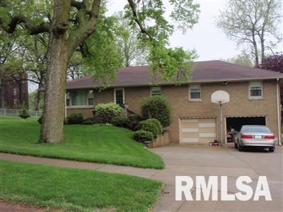 1814 Glendale Road Clinton, IA 52732 - Photo 1 of 6 Gallery Image 1