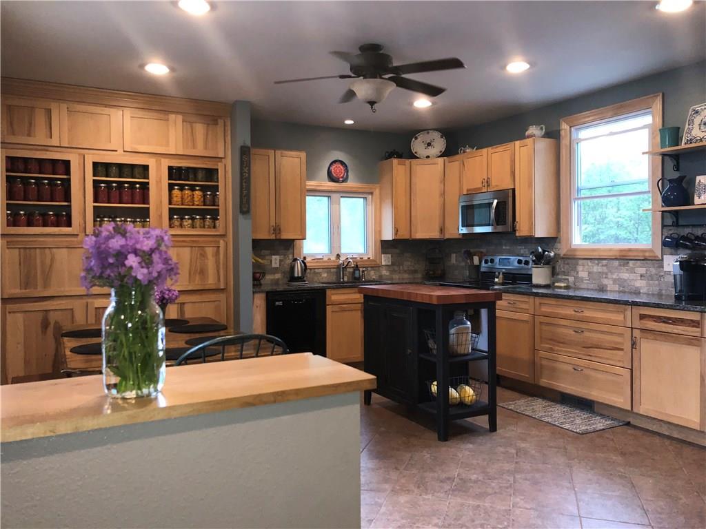 474 Hecla Road Mount Pleasant, PA 15666 - Photo 9 of 25 Gallery Image 9