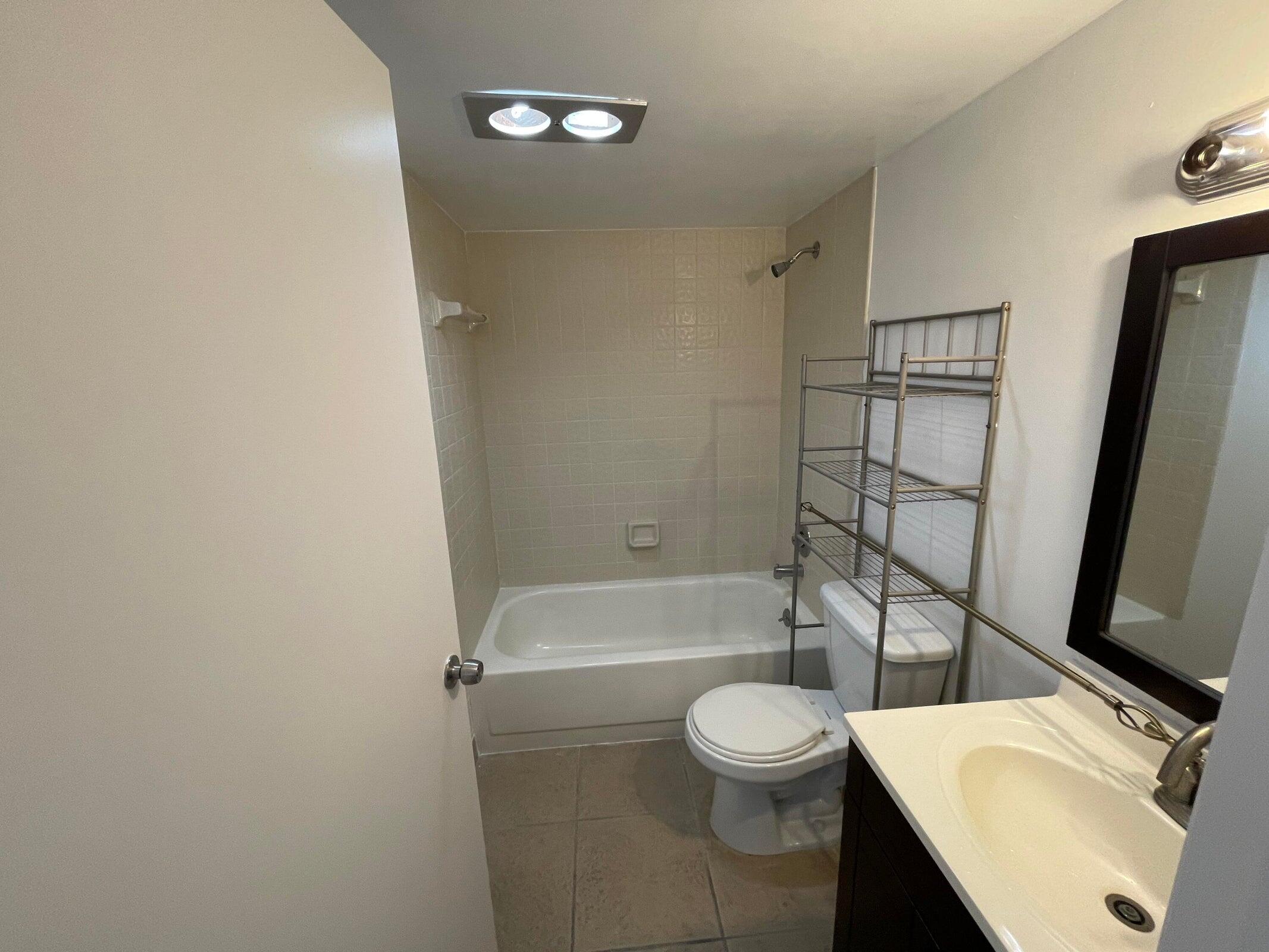 2100 Springdale Boulevard, Unit 209 Palm Springs, FL 33461 - Photo 13 of 27 20240408214410807092000000-o