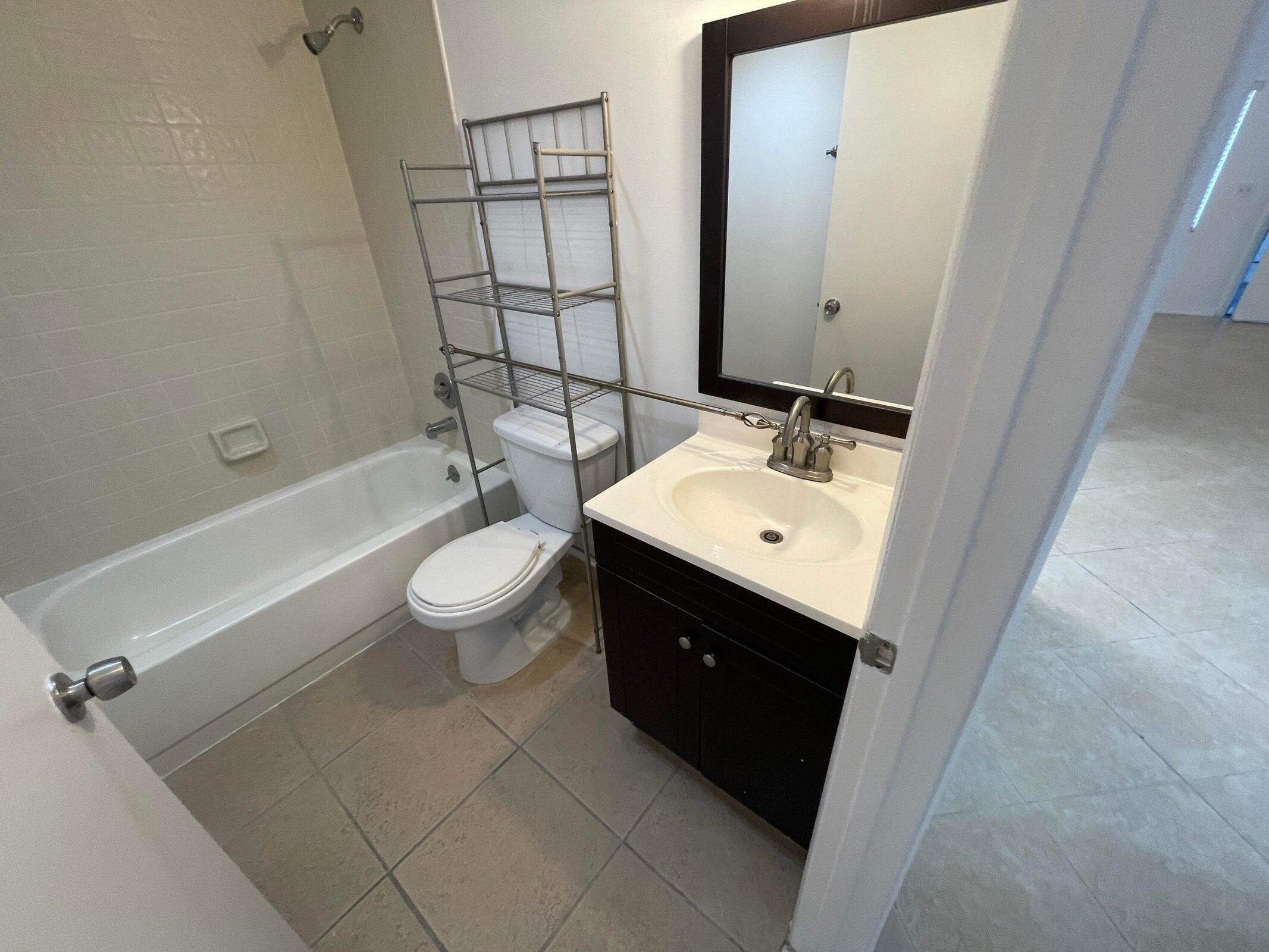 2100 Springdale Boulevard, Unit 209 Palm Springs, FL 33461 - Photo 14 of 27 20240408214417384674000000-o