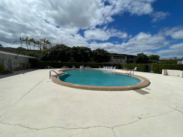 $1,600 | 2100 Springdale Boulevard, Unit 209, Palm Springs, FL 33461