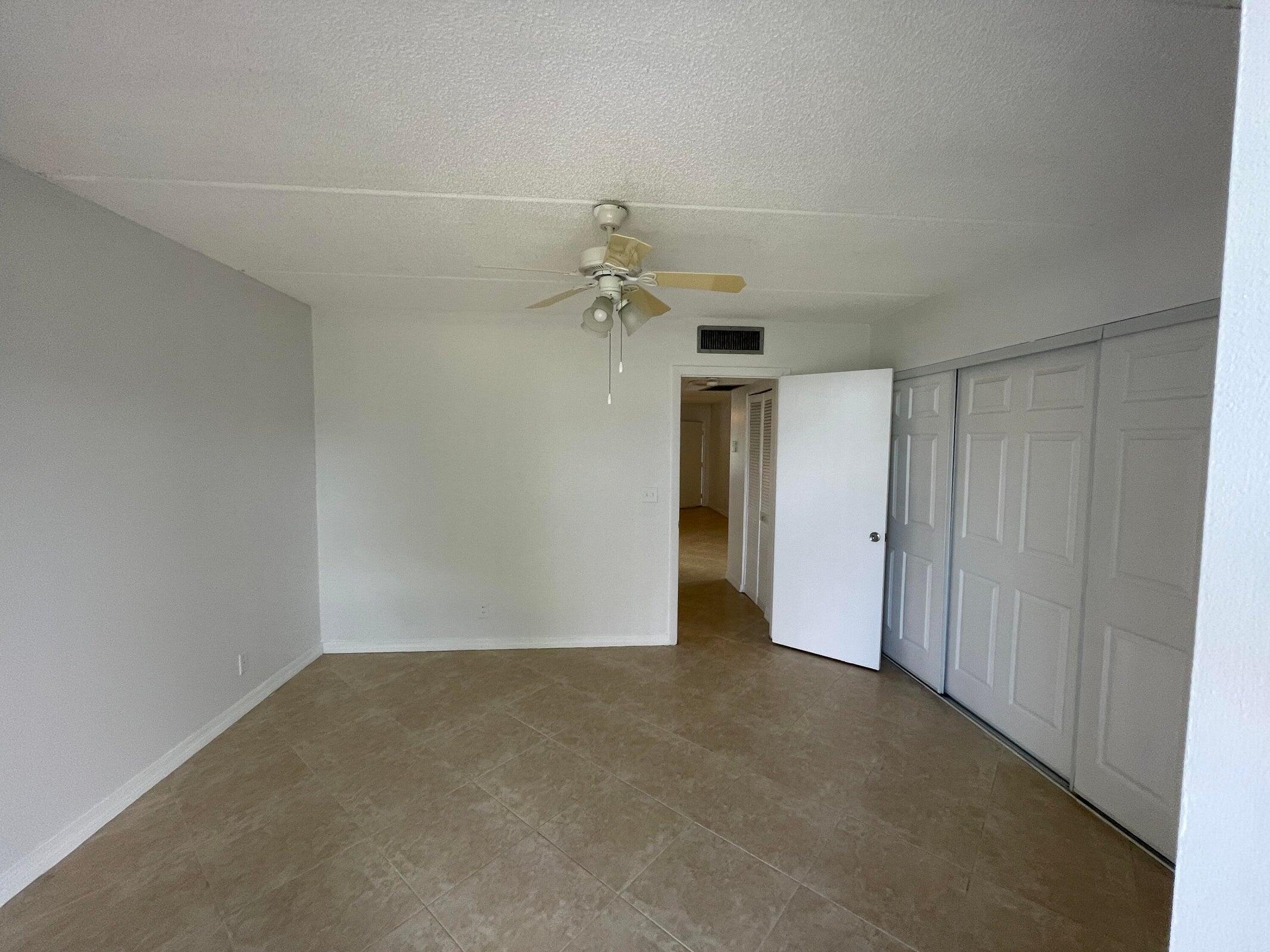2100 Springdale Boulevard, Unit 209 Palm Springs, FL 33461 - Photo 8 of 27 20240408214304616733000000-o