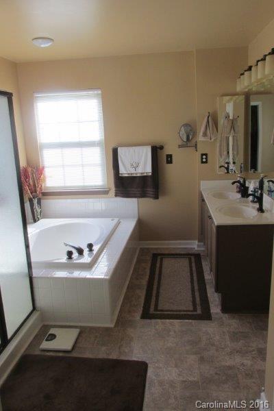 858 Knightsbridge Road Fort Mill, SC 29708 - Photo 12 of 18