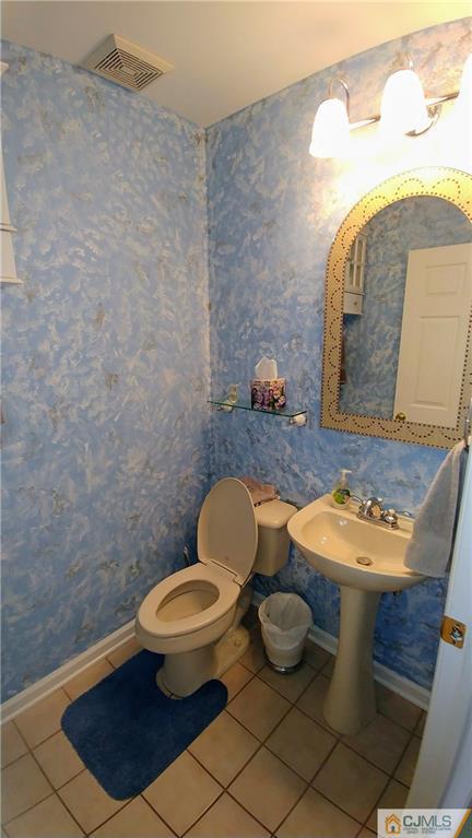 45 Shy Creek Road Pittstown, NJ 08867 - Photo 7 of 25 Gallery Image 7