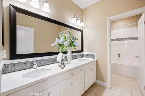 $2,199,000 | 70 Twin Gables, Irvine, CA 92620