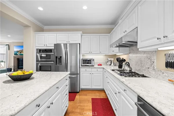 $2,199,000 | 70 Twin Gables, Irvine, CA 92620