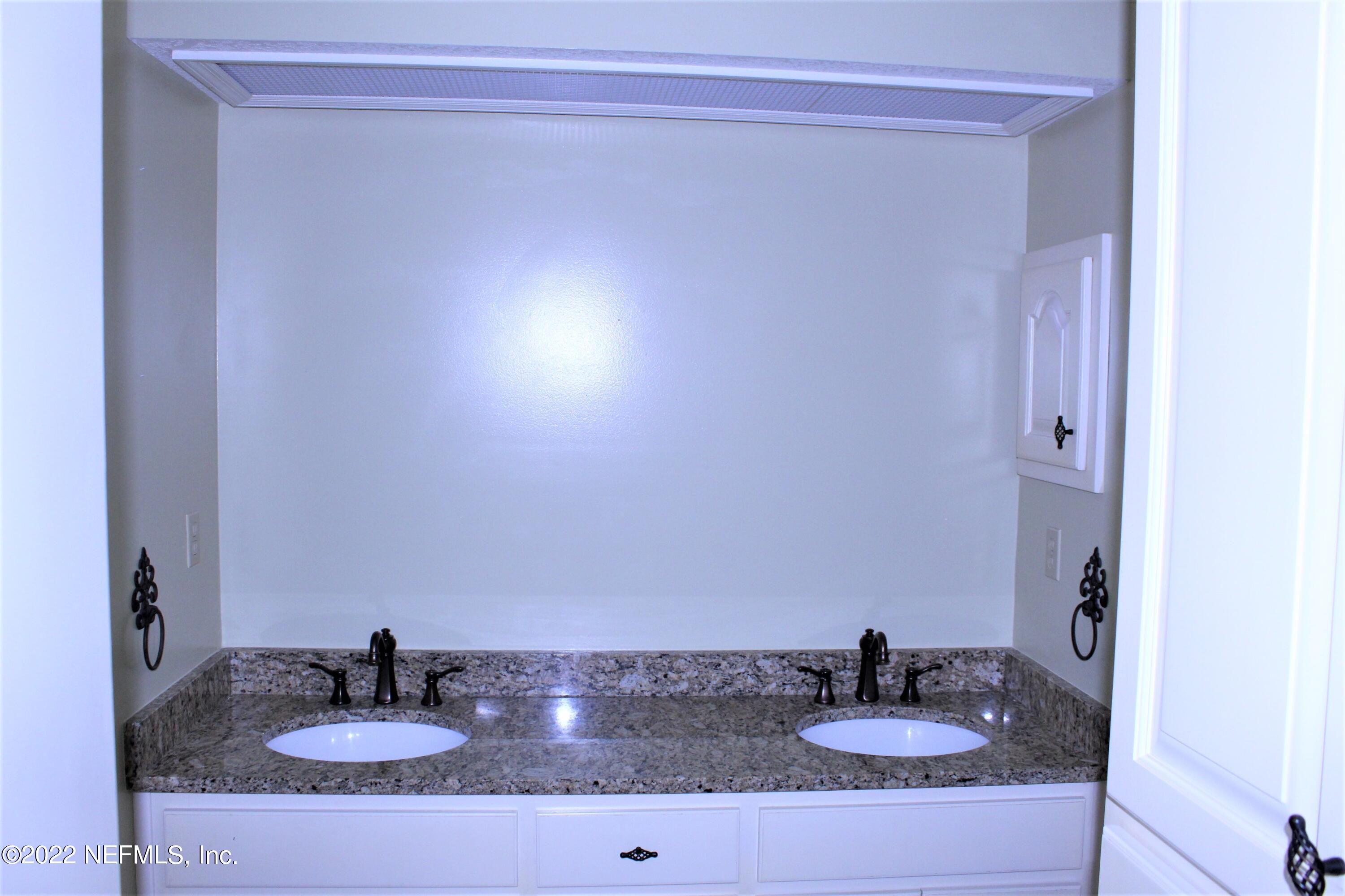 5018 Rivebrook Court Jacksonville, FL 32277 - Photo 38 of 45 Guest Bathroom