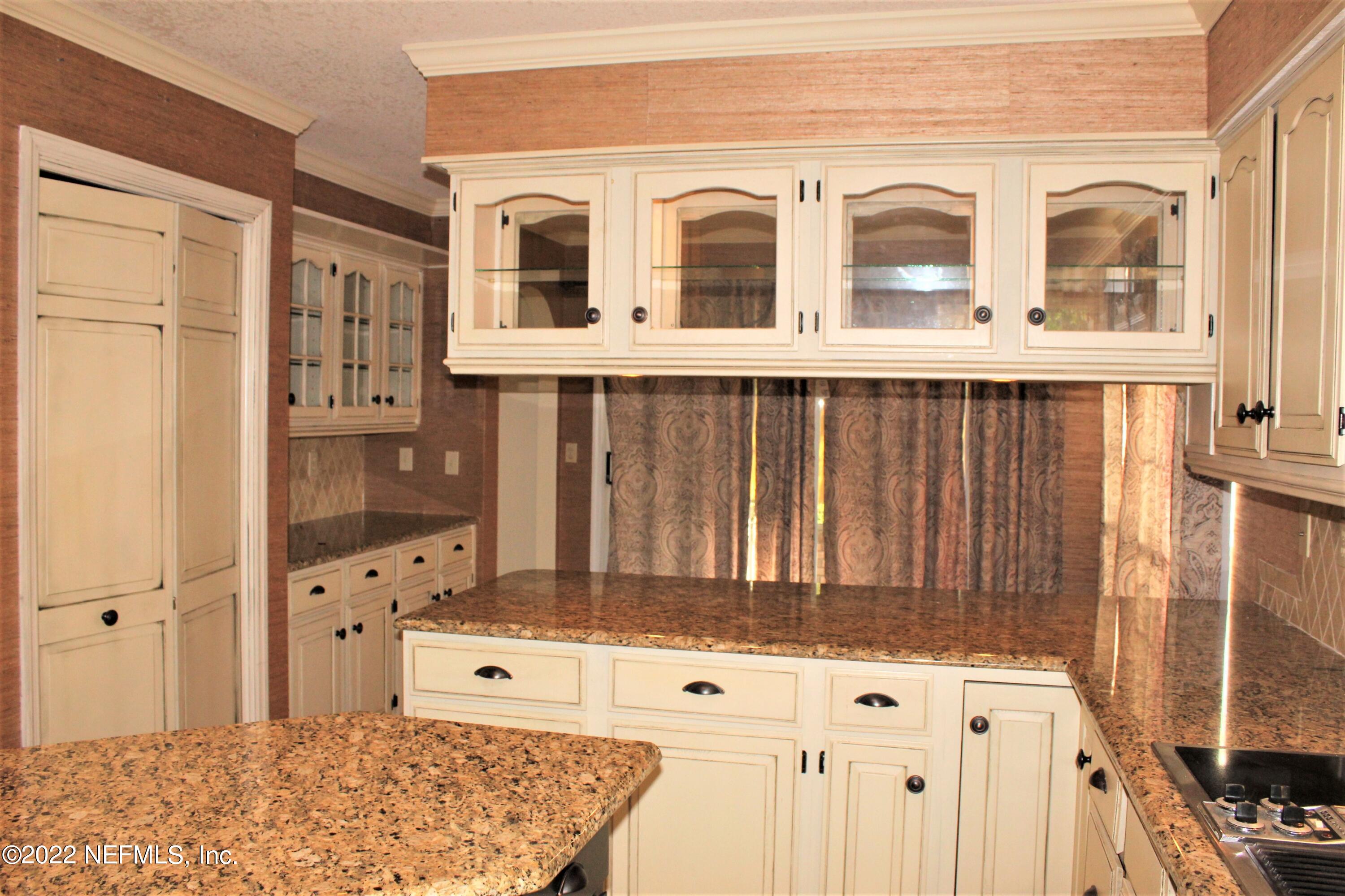 5018 Rivebrook Court Jacksonville, FL 32277 - Photo 7 of 45 Kitchen