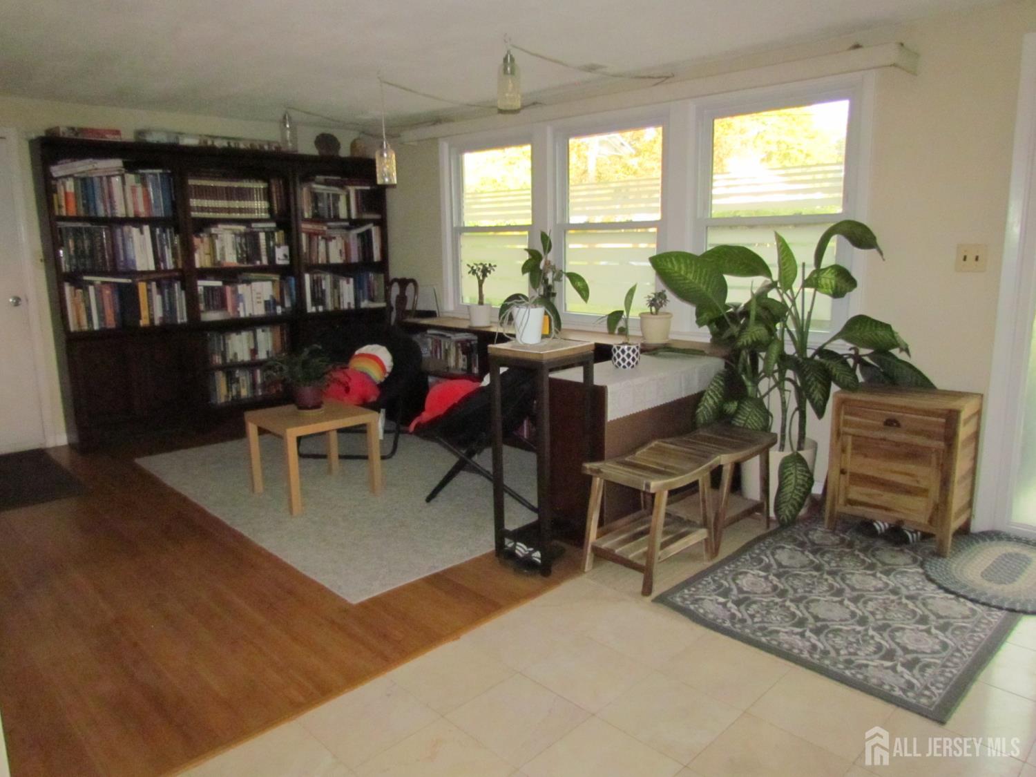 7 Wellington Road East Brunswick, NJ 08816 - Photo 11 of 17