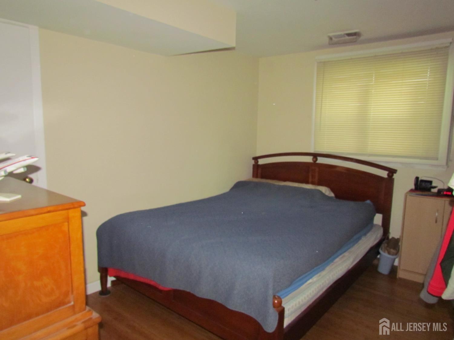 7 Wellington Road East Brunswick, NJ 08816 - Photo 13 of 17