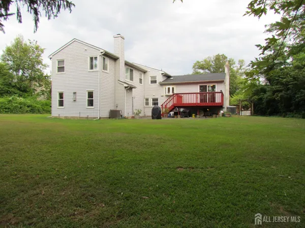 $770,000 | 7 Wellington Road, East Brunswick, NJ 08816