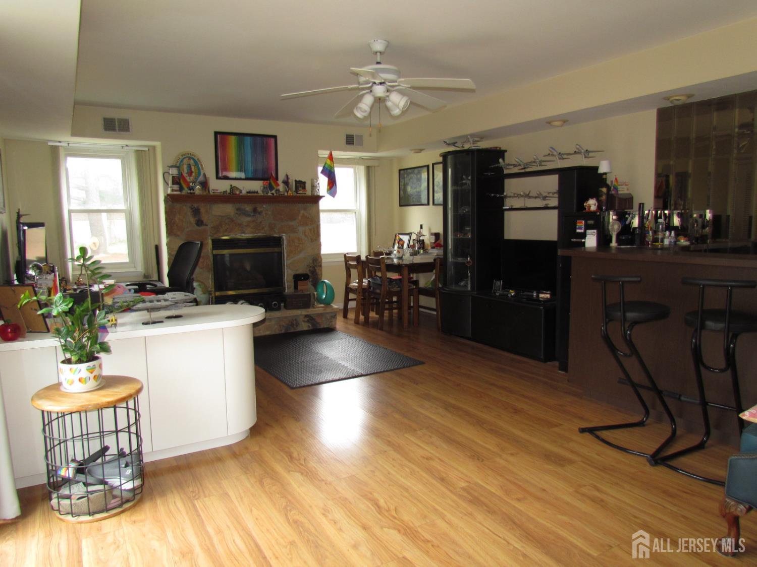 7 Wellington Road East Brunswick, NJ 08816 - Photo 6 of 17