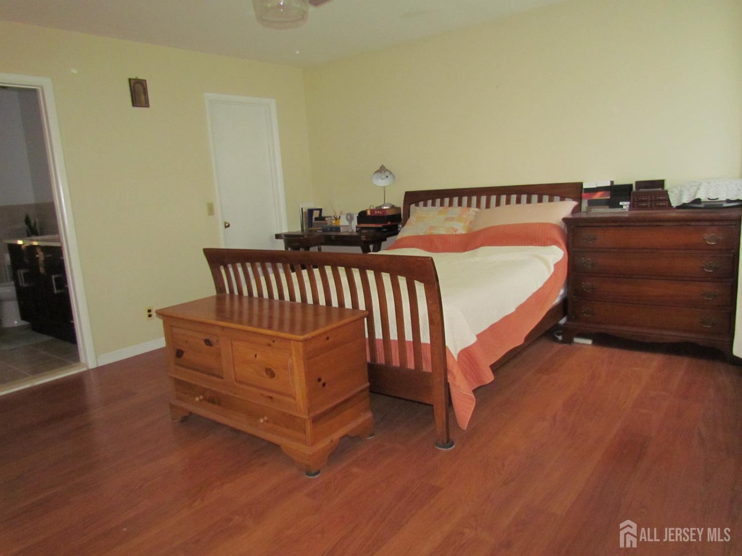 7 Wellington Road East Brunswick, NJ 08816 - Photo 9 of 17