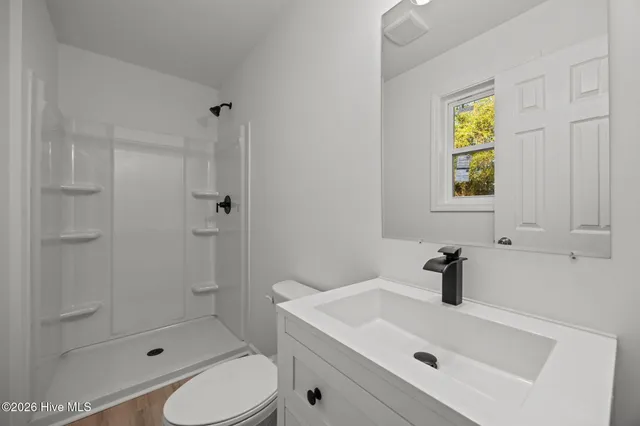 $369,900 | 322 Lancaster Road, Wilmington, NC 28409