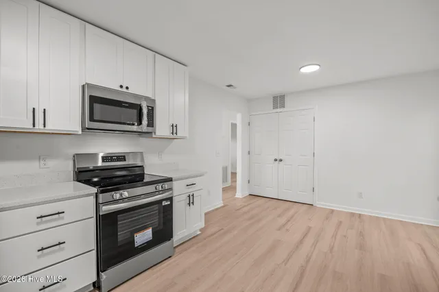 $369,900 | 322 Lancaster Road, Wilmington, NC 28409