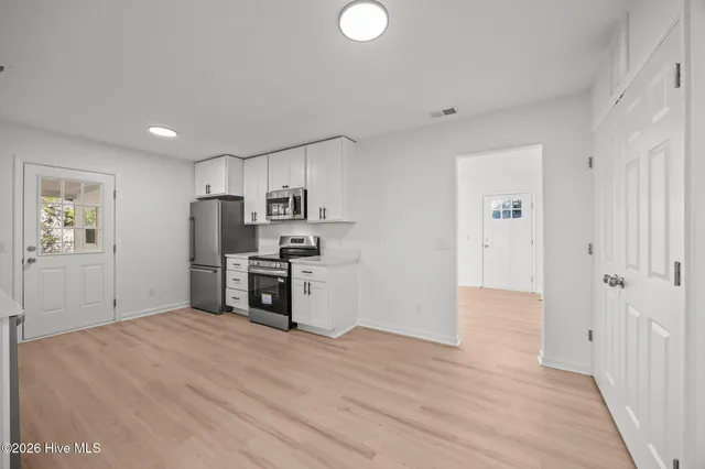 $369,900 | 322 Lancaster Road, Wilmington, NC 28409