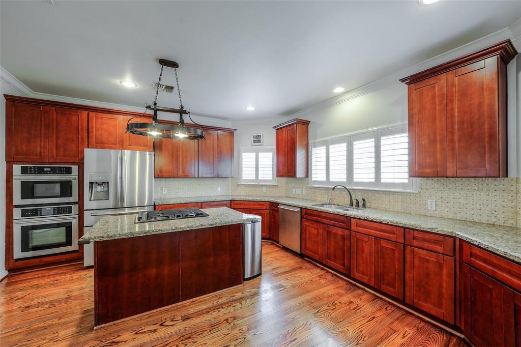4218 Drake Street, Unit B Houston, TX 77005 - Photo 11 of 32