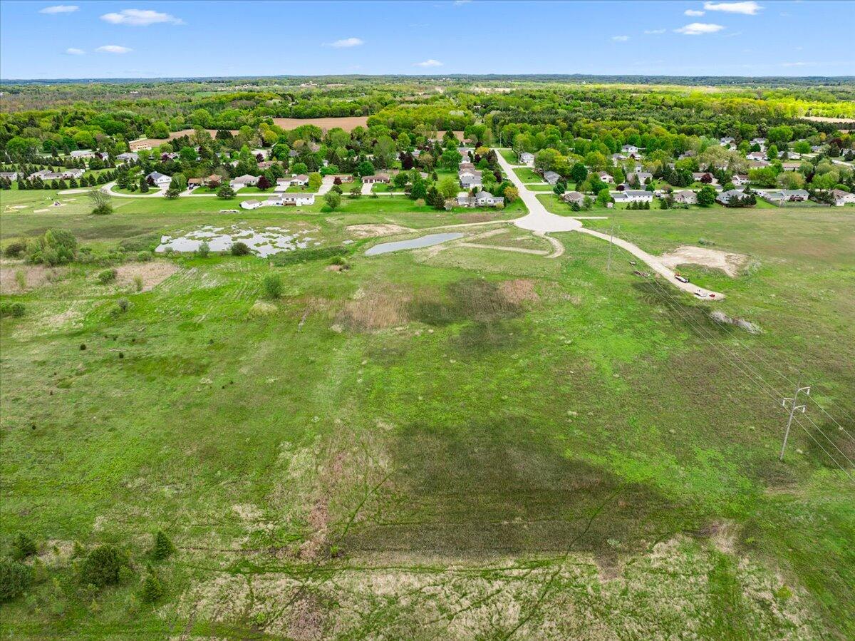 2016 David's View Trenton, WI 53090 - Photo 7 of 13 10-David's View-9